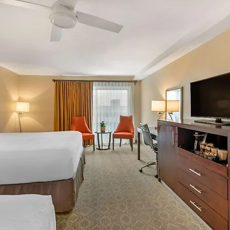 Best Western Plus Monterey Inn-3